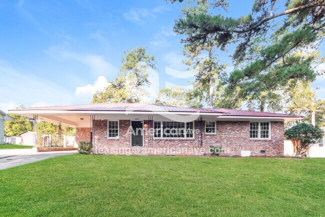 Building Photo - 243 Corbin Dr