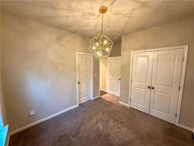 Building Photo - 2452 Coosa Vly