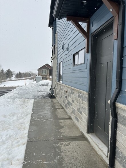 Building Photo - 4031 E 4475 N
