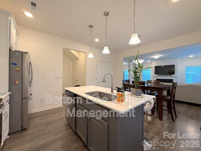 Building Photo - 2688 Andes Dr