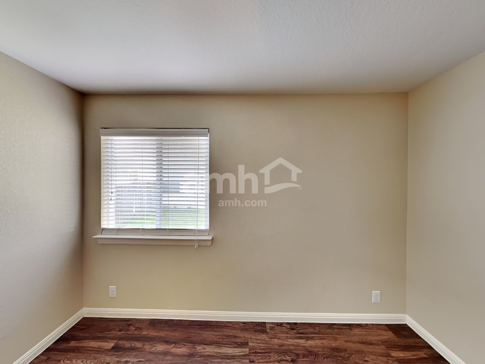 Building Photo - 2240 Hazelwood
