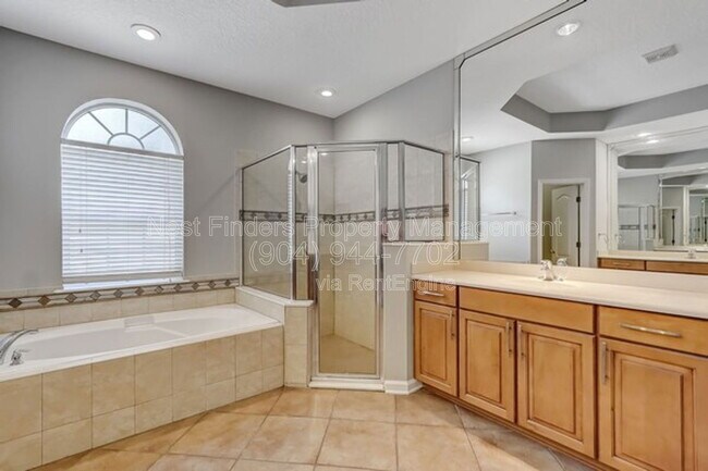 Building Photo - 6132 White Tip Rd