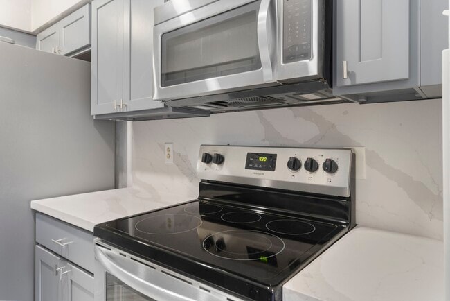 Building Photo - 5801 Lumberdale Rd