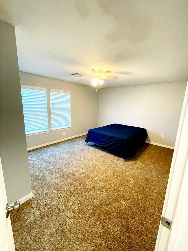 Building Photo - 3627 Keeland St