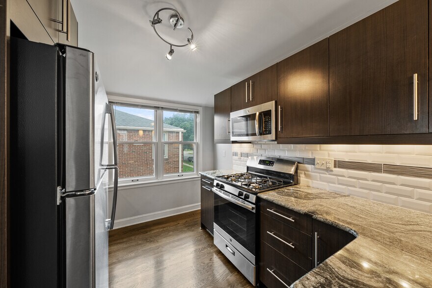 Building Photo - 3808 S Brust Ave