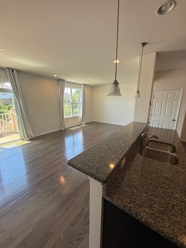 Building Photo - 2856 Henley Ln