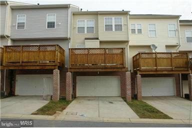 Building Photo - 6030 Helmsman Way