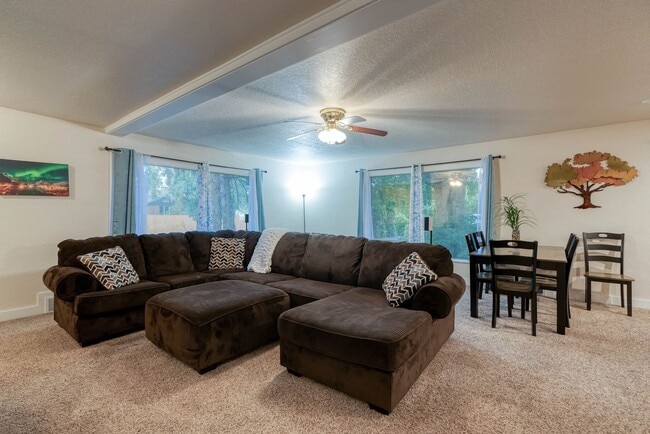 Building Photo - Hot Tub, Heated 3-Car Garage, Pet-Friendly, Enclosed Yard With Privacy Fence
