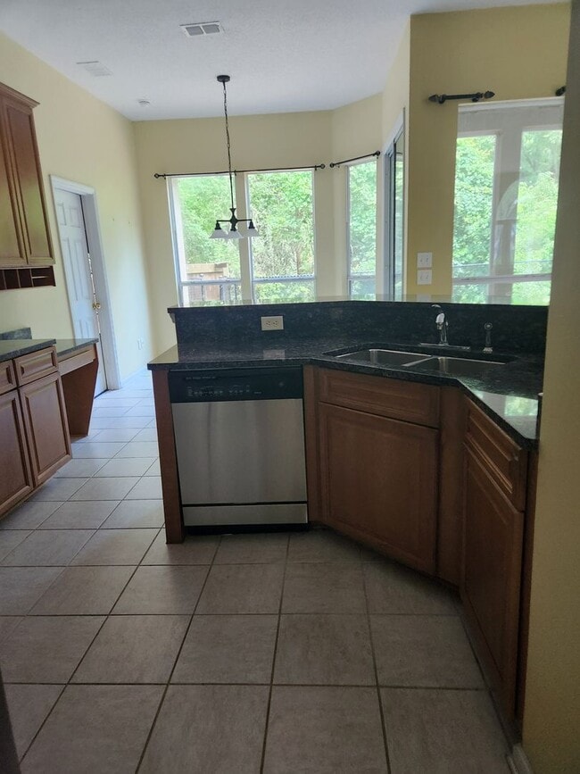 Building Photo - 96044 Caribbean Ct