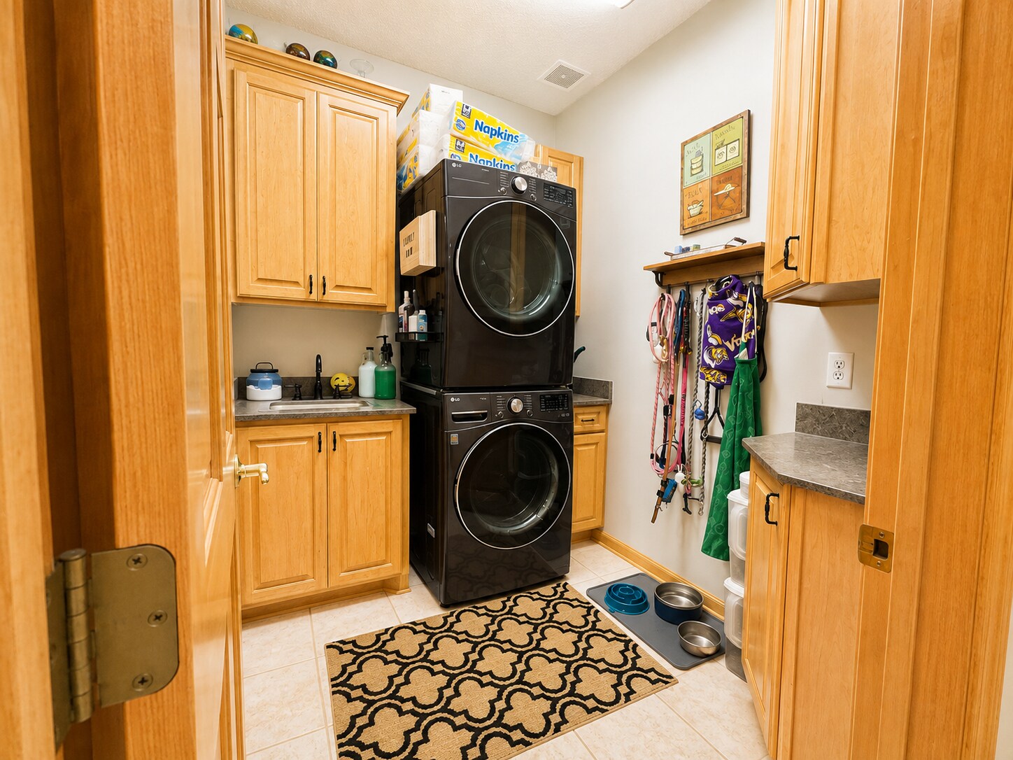 Building Photo - 13904 Shoreside Ct