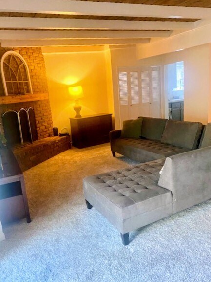 Building Photo - 4828 Grand Ave