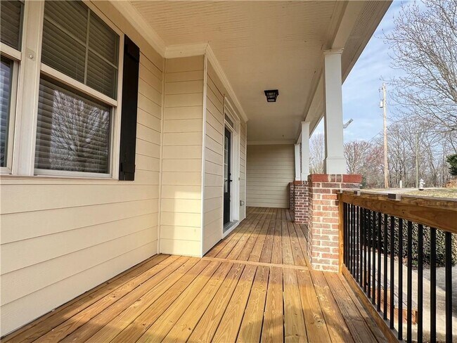 Building Photo - 9655 Durand Rd