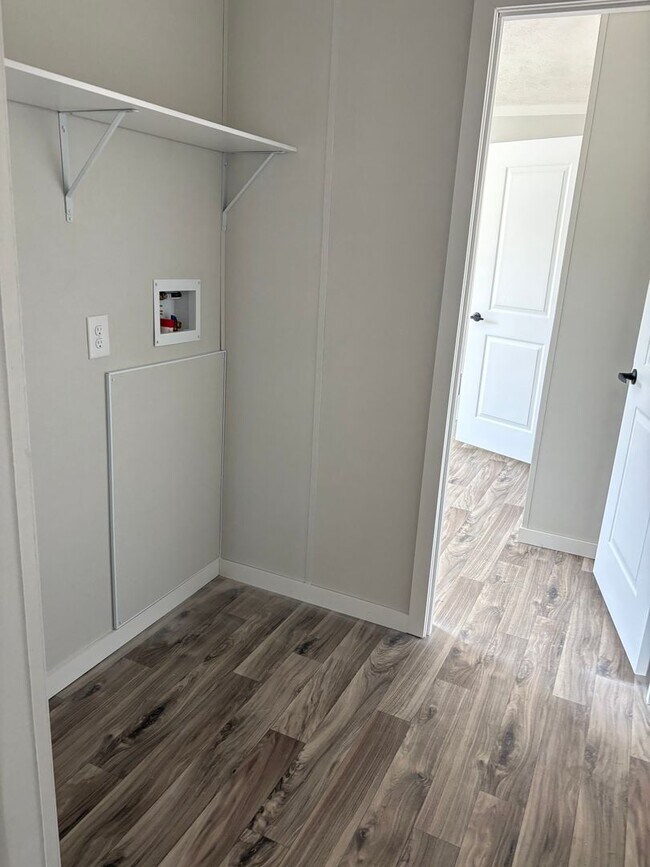 Building Photo - 139 Hubert Blvd