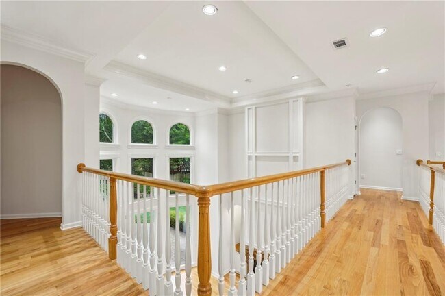 Building Photo - 2503 Regency Lake Dr