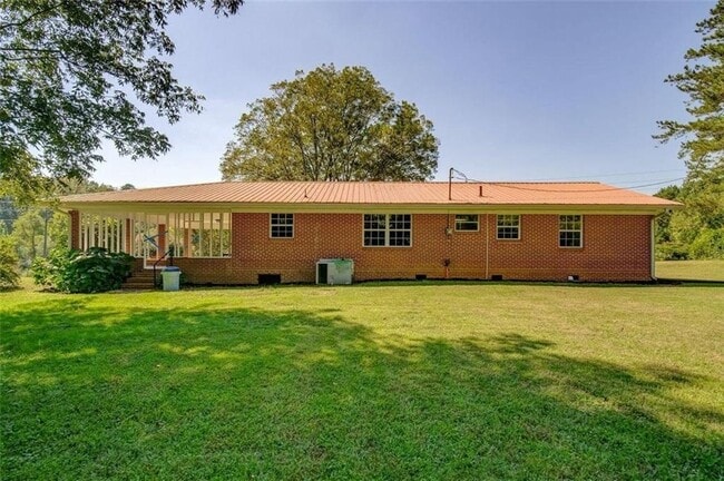 Building Photo - 2116 Upper Burris Rd