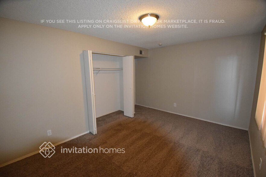 Building Photo - 3115 W Becker Ln