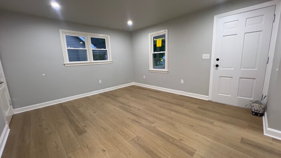 Building Photo - 13020 Estelle Rd