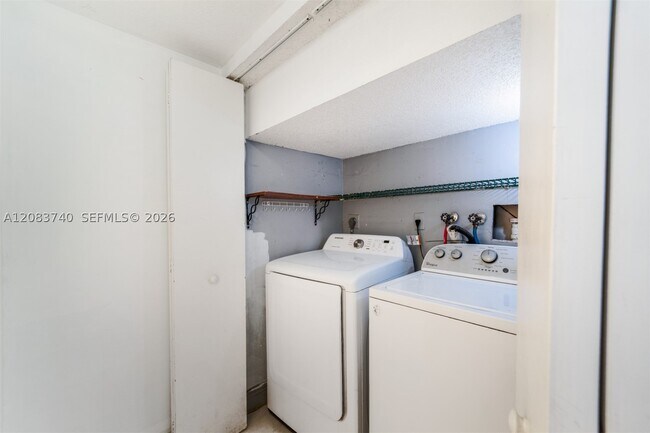 Building Photo - 13975 SW 179th St