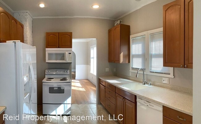 Building Photo - 3 br, 3 bath House - 1431 Burwell Street