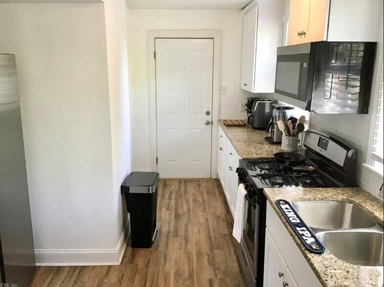 Building Photo - 3557 Gatling Ave