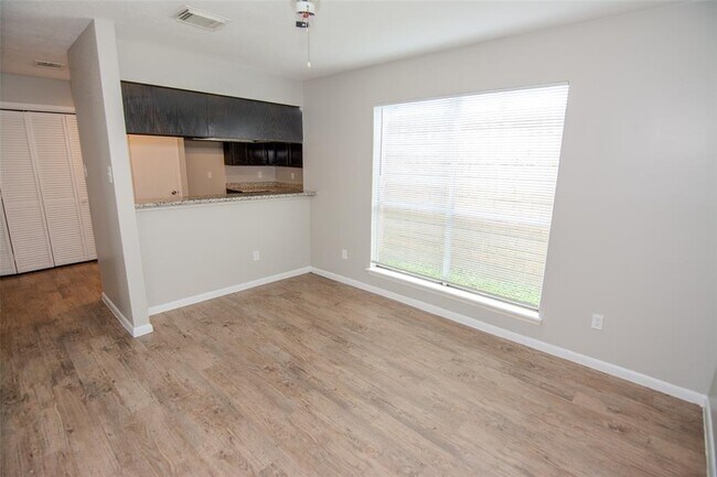 Building Photo - 13403 Carvel Ln