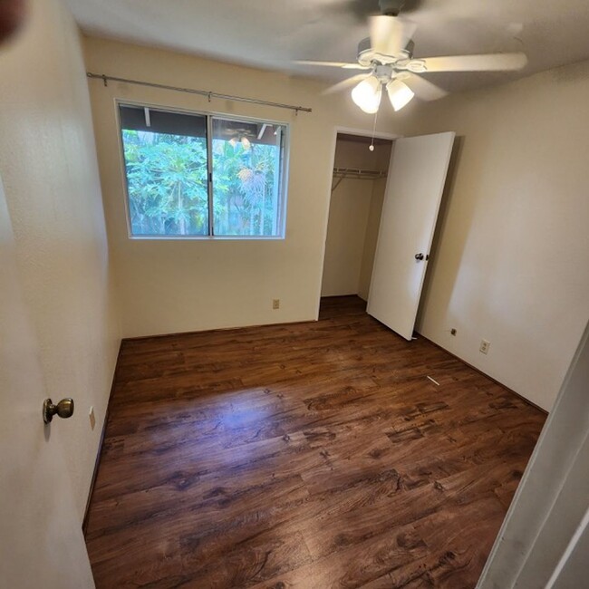 Building Photo - 2 bdrm 1.5 bath 2nd floor Southpointe at W...