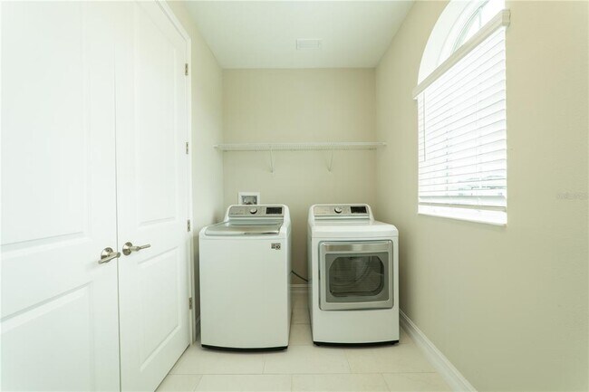 Building Photo - 4667 San Martino Dr
