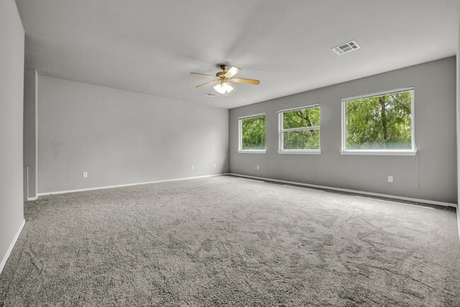 Building Photo - Welcome to this gorgeous home in the highly desirable Eddington Place neighborhood!