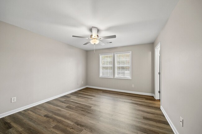 Building Photo - 201 Tonylee Ct