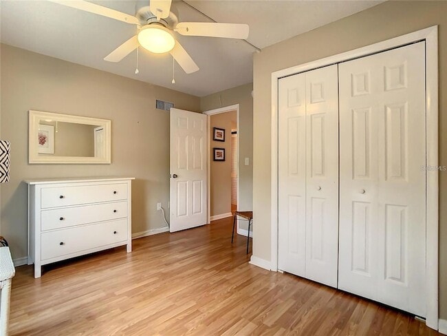 Building Photo - 4780 Cove Cir