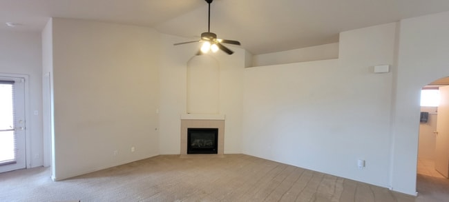Building Photo - 740 Autumn Meadows Dr