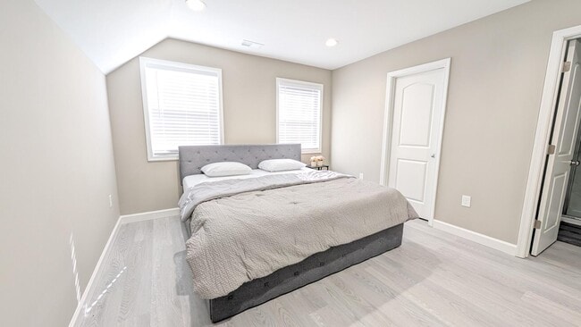 Building Photo - 2253 Papermill Rd