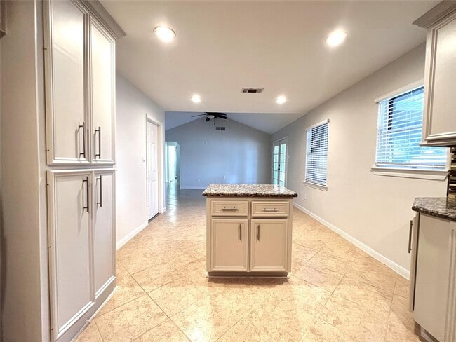 Building Photo - 6102 McKinstry Blvd