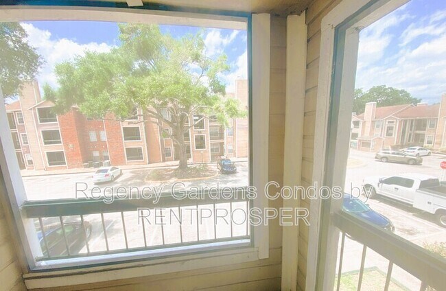 Building Photo - 4225 Thornbriar Ln