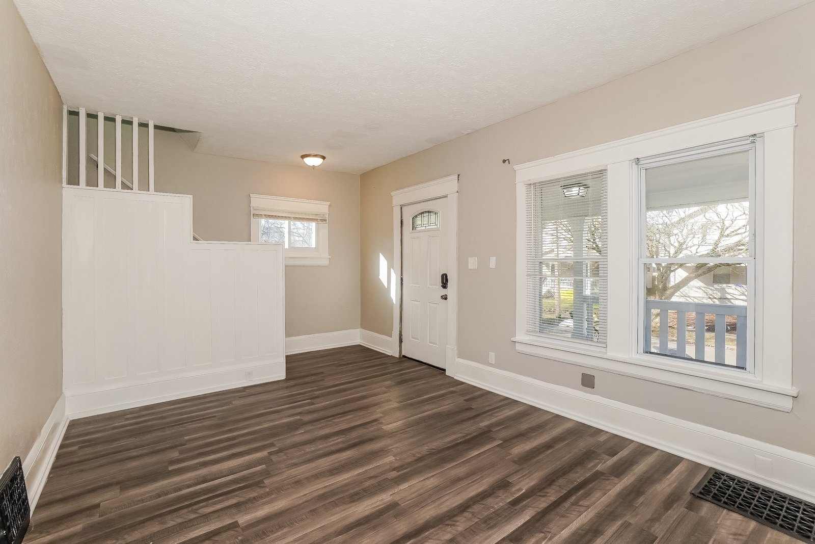 Building Photo - 1069 Herberich Ave