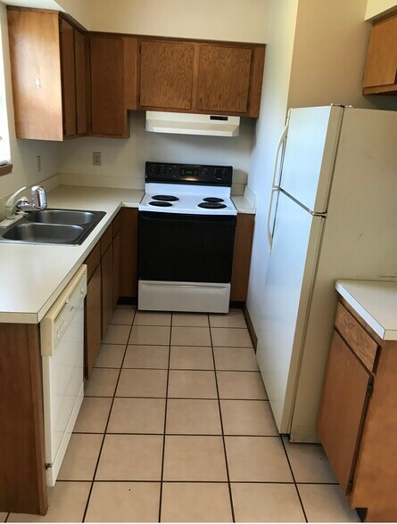 Building Photo - 1579 Athena Dr