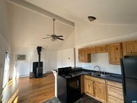 Building Photo - 2432 Eastham Hill