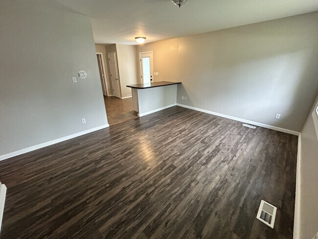 Building Photo - 2803 Willowpark Dr