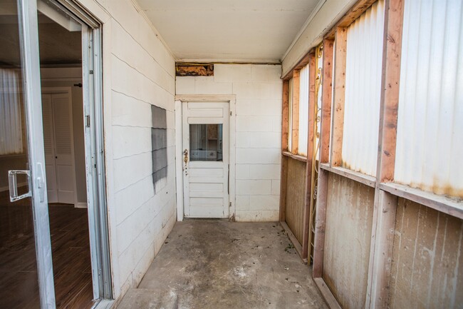 Building Photo - 2408 32st St