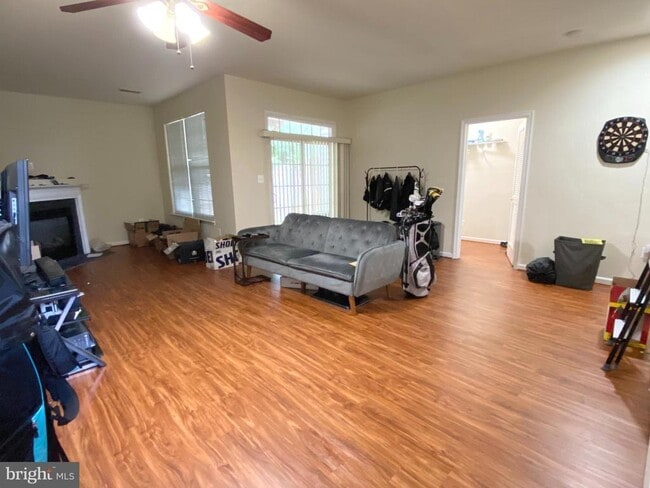 Building Photo - 12646 Heron Ridge Dr