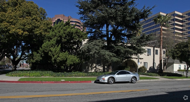 Building Photo - 3517 Warner Blvd