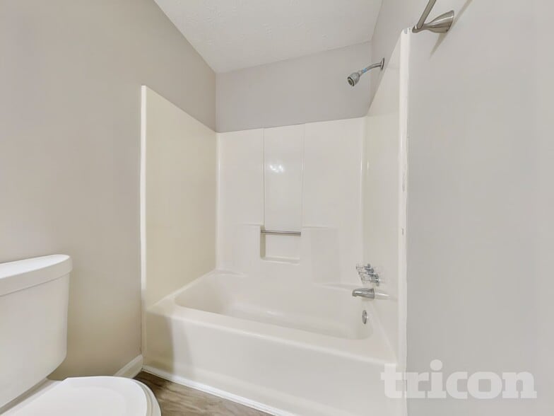 Building Photo - 2479 Hewatt Rd