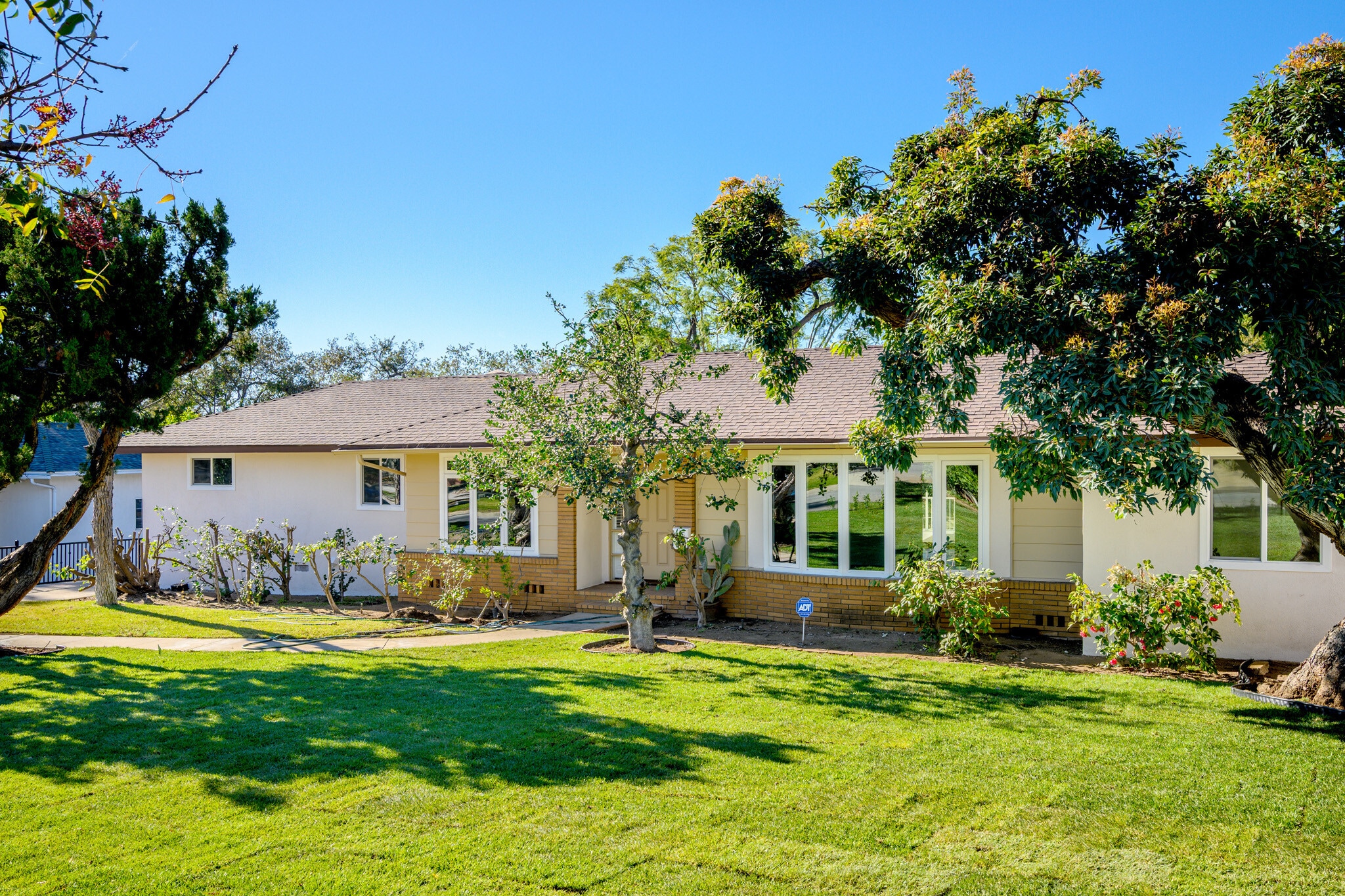 Building Photo - 685 Rim Rd