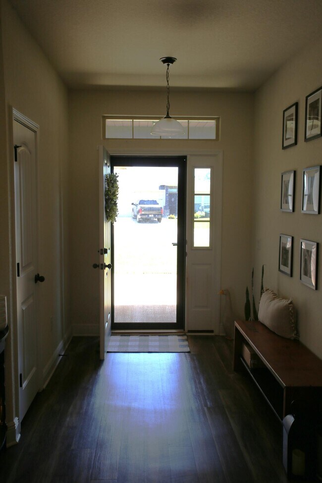 Building Photo - 6342 Red Pepper Dr