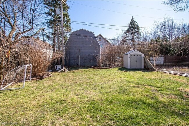 Building Photo - 10903 Parkhurst Dr