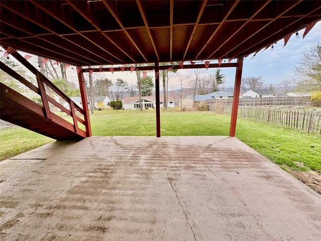 Building Photo - 2409 High Ave