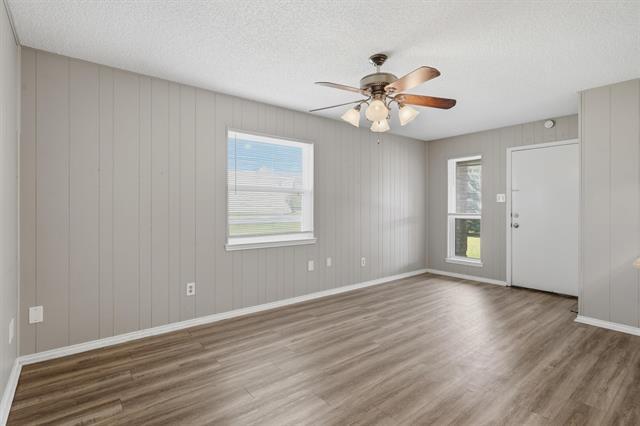 Building Photo - 128 Meador Ln