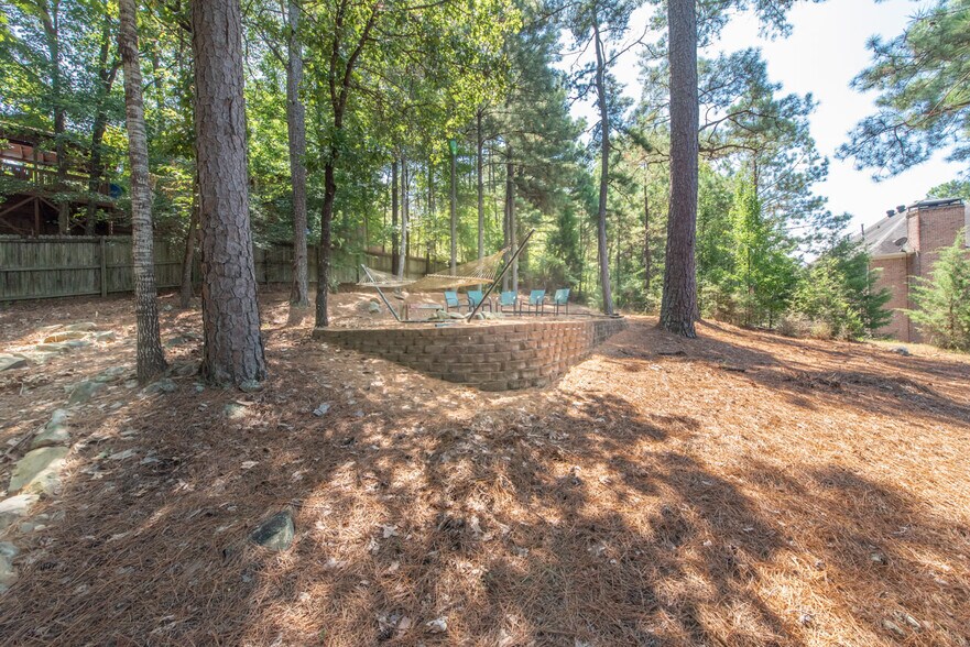 Building Photo - 15 Lorian Dr