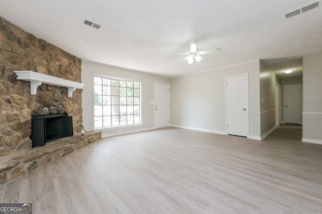 Building Photo - 8236 Greenmar Way