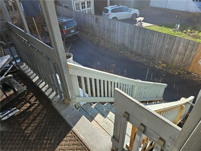 Building Photo - 607 N Cayuga St